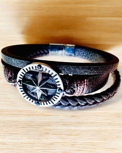 Bracciale "Compass Adventure" - possibilità di personalizzazione con incisione per un regalo, 2 varianti di colore tra cui scegliere