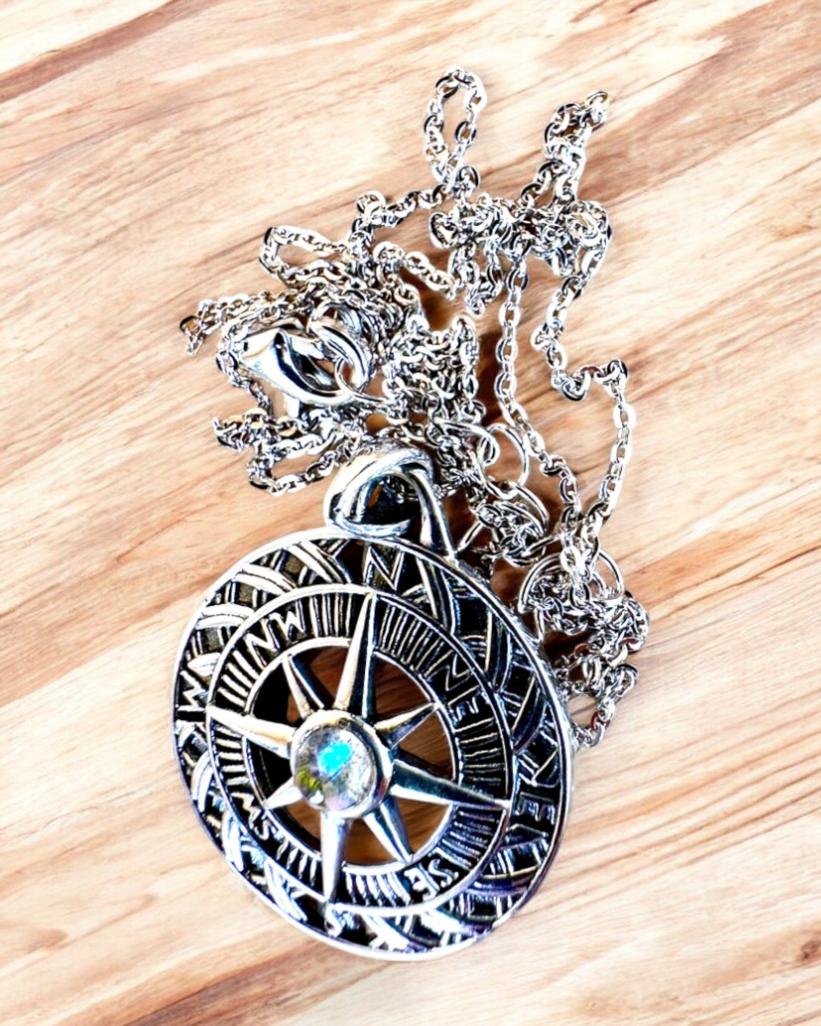 Amuleto di Viaggio Astrale – Collana d'Argento con Incisione, personalizzazione per regalo