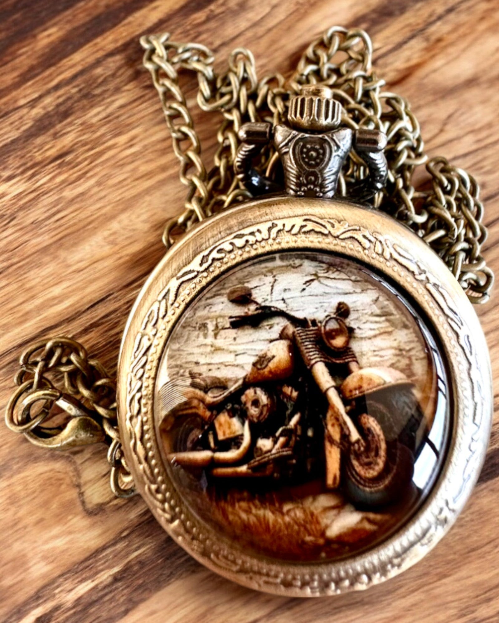 Orologio da Tasca Retro "Stile Motociclistico", possibilità di personalizzazione con incisione per un regalo