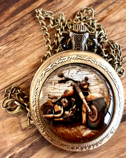 Orologio da Tasca Retro "Stile Motociclistico", possibilità di personalizzazione con incisione per un regalo