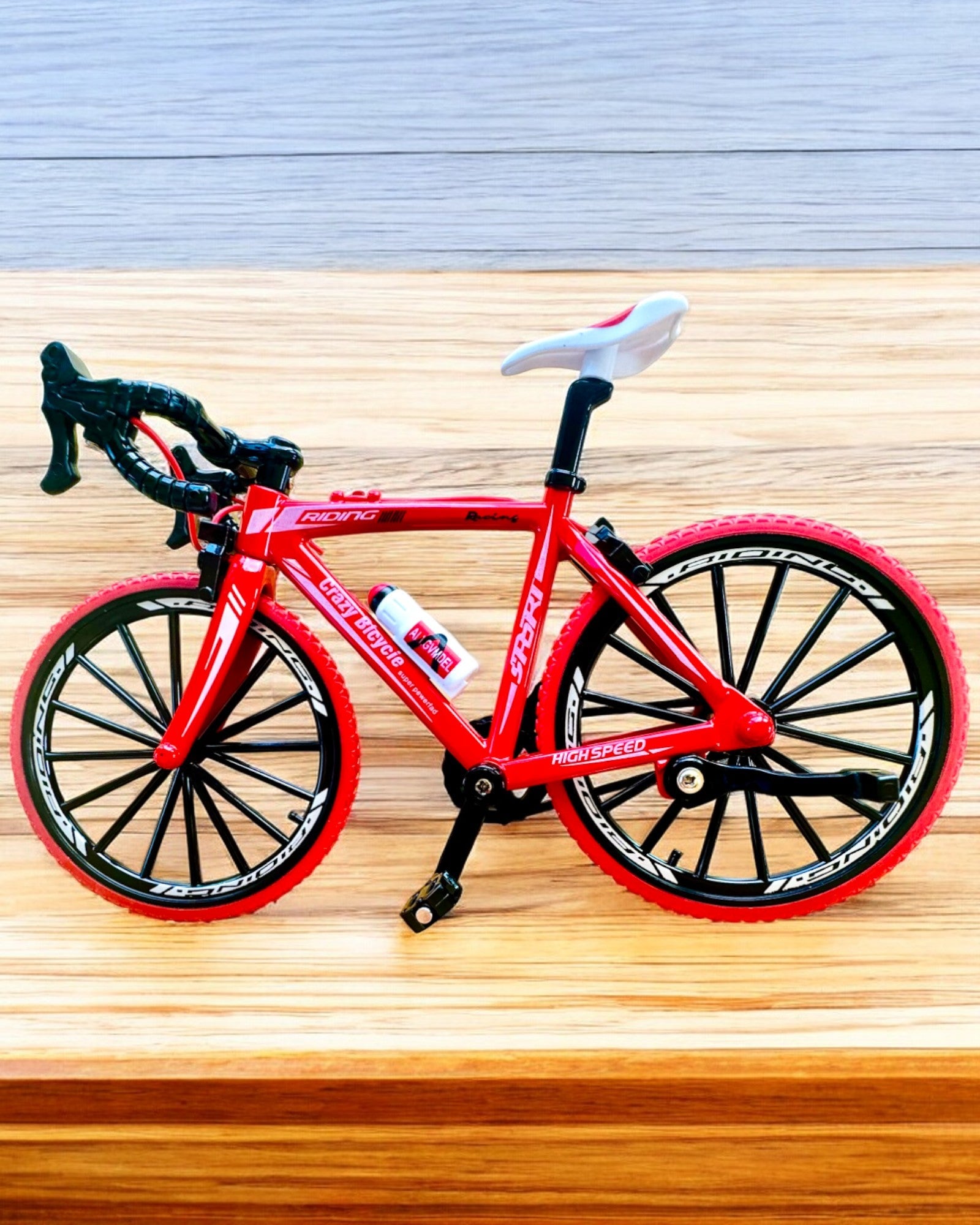 Modello in Metallo Miniaturizzato Bicicletta Rossa "SpeedMaster" personalizzazione con incisione per regalo, 2 varianti di colore