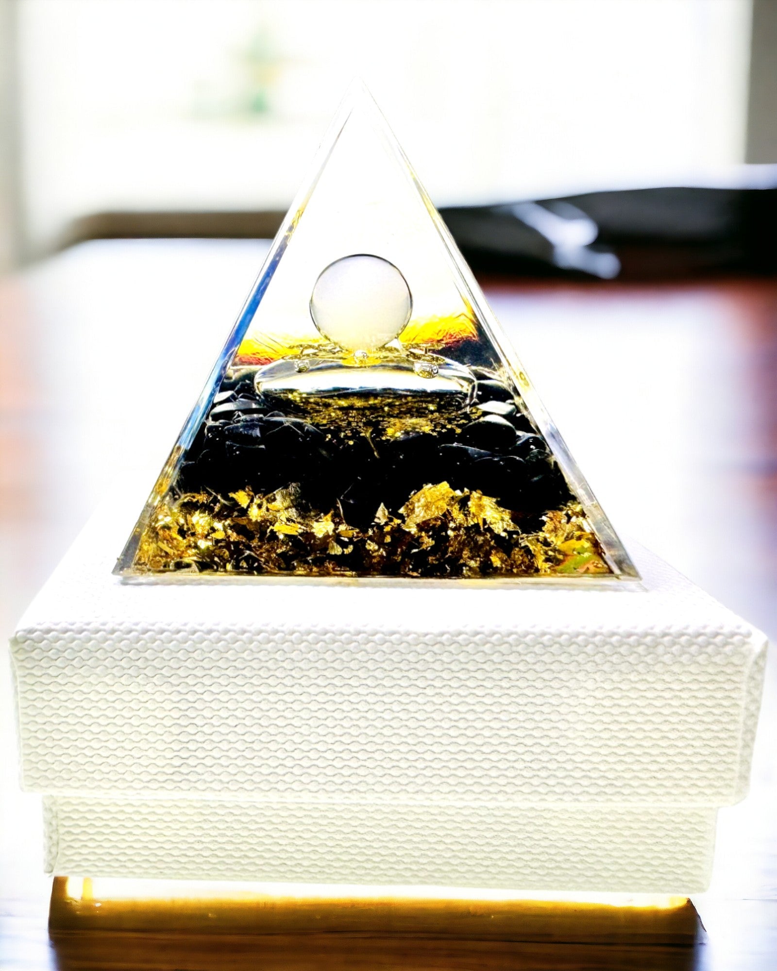 Piramide Orgonite con Obsidiana – Generatore di Energia Chakra, Strumento Meditativo Reiki con Pietra Naturale