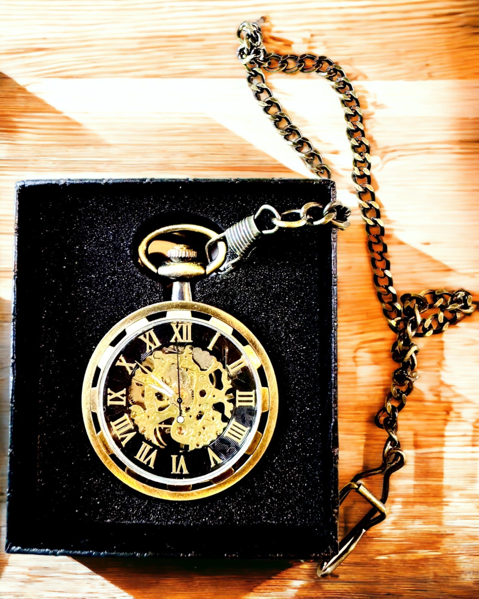 Orologio da Tasca Retro – Meccanico, Colore oro satinato con nero, Lussuoso, Impermeabile, Meccanismo semi-automatico, personalizzazione con incisione