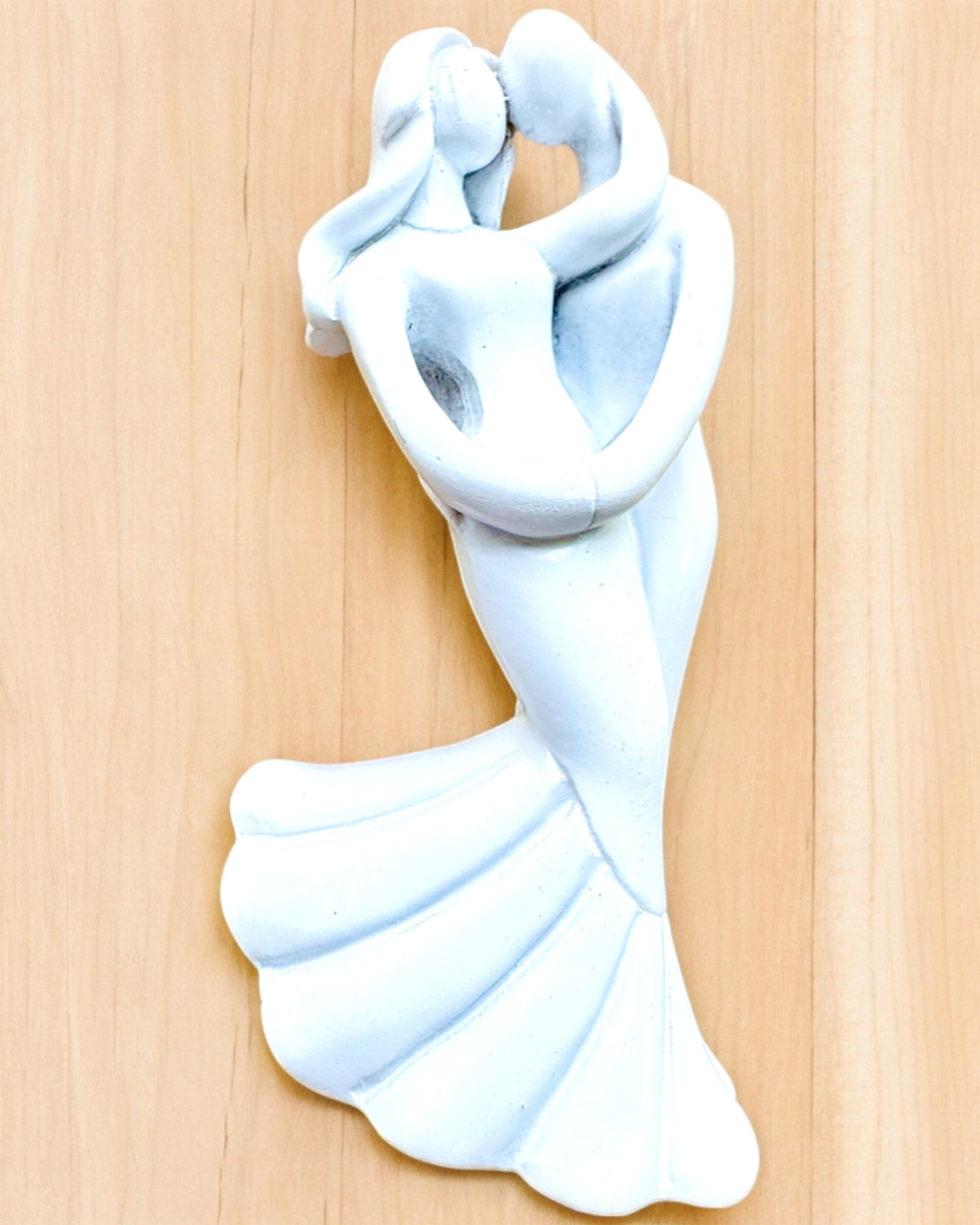 Elegante Associazione - Piccola Figura Decorativa con Opzione di Incisione - colore bianco