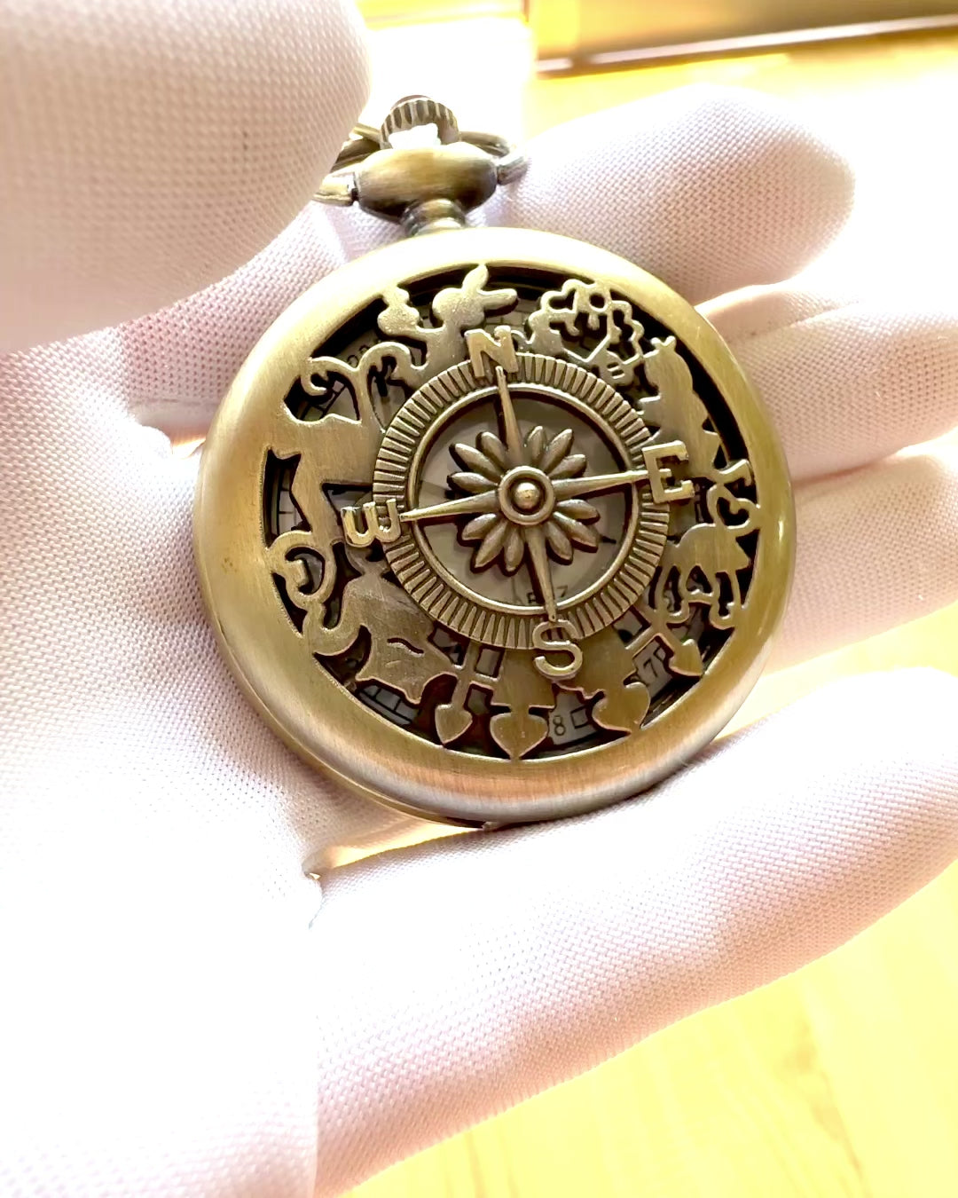 Orologio da Tasca Vintage con Motivo della Bussola e Catenina, Quarzo, personalizzazione con incisione